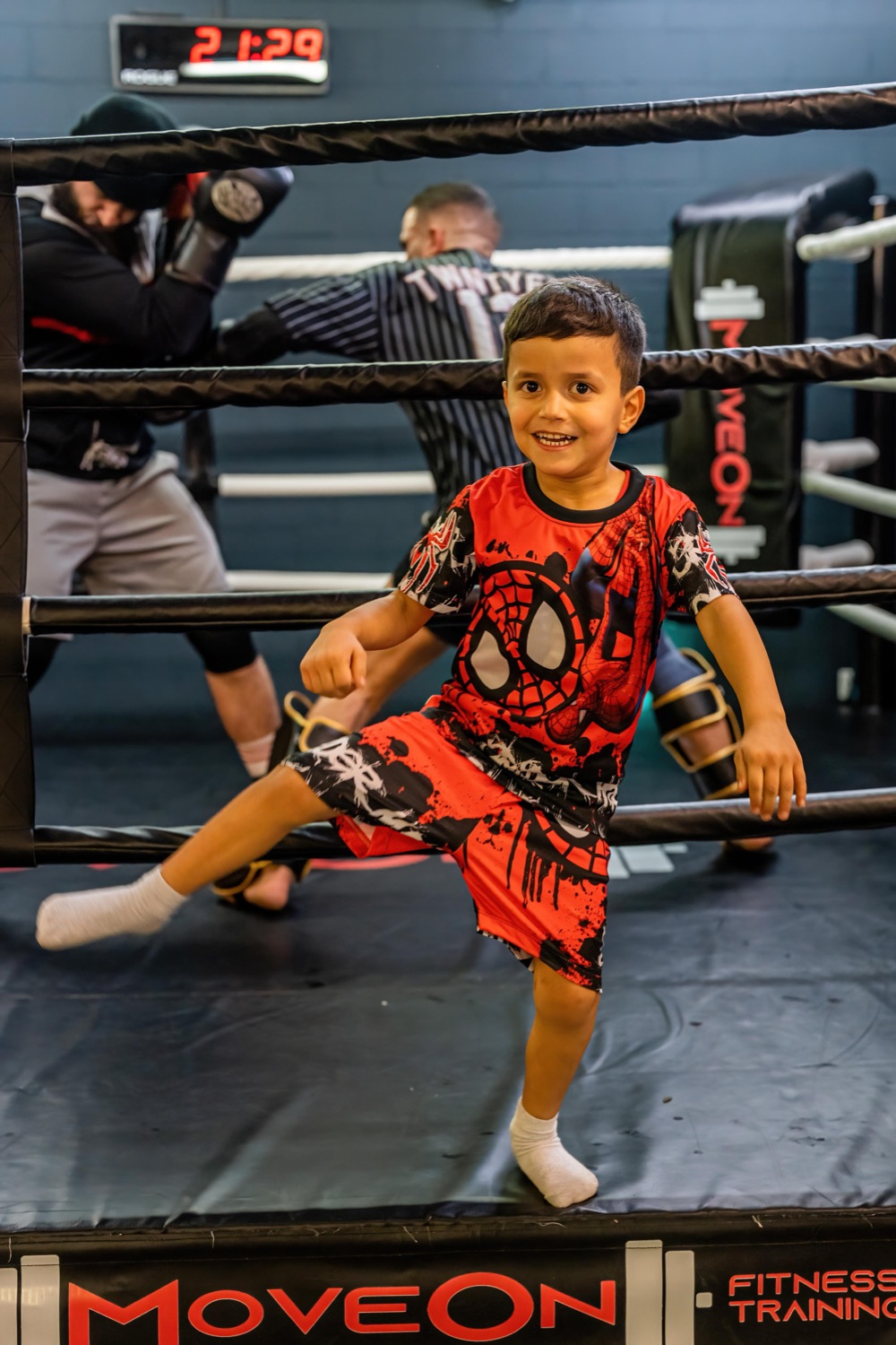 Kindertraining im Ring des MOVEON Luzern